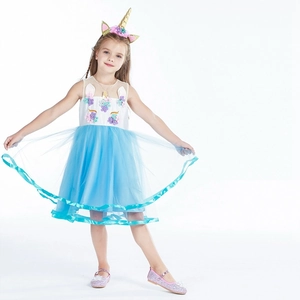Détails de la robe princesse licorne avec broderie florale et jupe tutu en tulle bleu