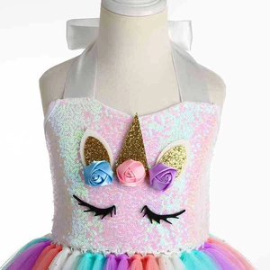 Robe licorne enfant à paillettes avec jupe en tulle arc-en-ciel et fleurs cousues