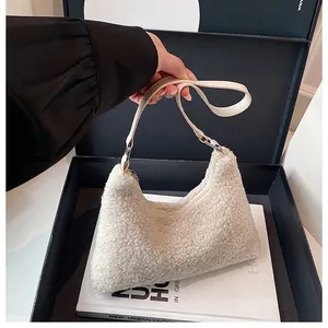 Damen Winter Plüsch Umhängetasche Weiche Sherpa Fleece Crescent Crossbody Tasche Mode Einfarbig Alltagstasche