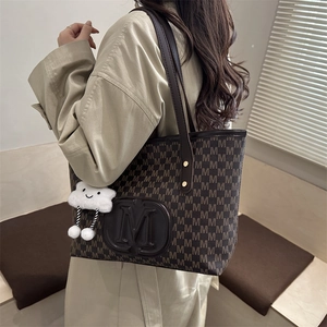 Coffee brown PU leather tote bag with M-letter print and cloud plush charm