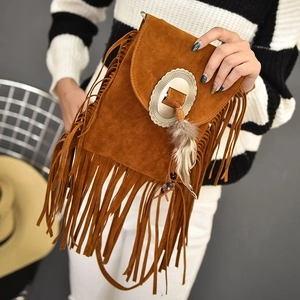 Boho Fransen Umhängetasche Für Damen Vintage PU Leder Schultertasche Mit Feder Quaste Metallschnalle Ethno Kleine Tasche