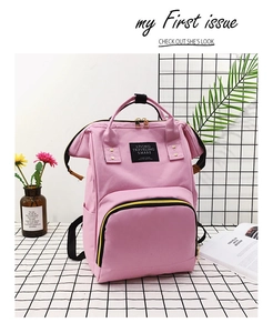 Rosa Oxford-Stoff Rucksack mit weiter Öffnung, Goldreißverschlüssen und Seitentaschen