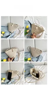 Détails d'un sac seau tissé avec fermoir perle et compartiment intérieur spacieux
