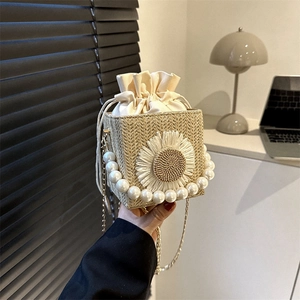 Women Woven Straw Bucket Bag With Artificial Pearl Handle Sunflower Decoration Fashion Chain Shoulder Bag Drawstring Square Handbag