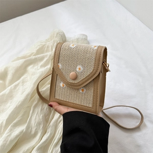 Women Fashion Straw Woven Shoulder Bag Daisy Embroidery Simple Mini Crossbody Phone Bag For Casual Daily Summer Travel
