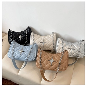 Chic quilted crossbody bags with star logo and chain straps in five trendy colors