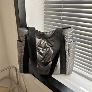 Women Large Capacity Quilted Tote Bag Space Cotton Puffy Shoulder Bag Shiny Nylon Hobo Handbag Fashion Casual Commute Bag