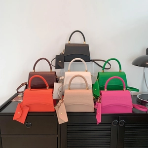 Sac à Main Femme Motif Crocodile Mode en Cuir PU Petit Sac Bandoulière Carré Avec Poignée Tressée et Mini Pochette Porte-monnaie