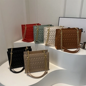 Fashion Women Quilted Chain Shoulder Bag PU Geometric Rhombus Pattern Large Capacity Crossbody Bag For Daily Commuting Office