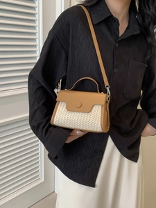 Schicke gewebte Handtasche in Camel und Beige mit Tragegriff und Umhängeriemen