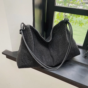Sac hobo noir chic en strass avec grande capacité et élégantes bretelles nouées