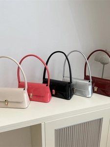 Women Fashion Glossy PU Leather Underarm Bag Minimalist French Baguette Bag With Metal Lock Commuting Shoulder Bag
