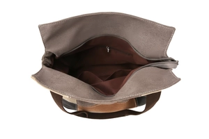 Vue intérieure du sac en toile avec poche zippée et deux compartiments de rangement ouverts