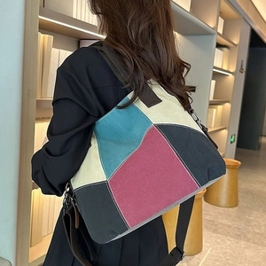 Grand sac cabas en toile bicolore avec bandoulière large pour le quotidien