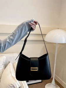 Women Fashion PU Leather Underarm Bag Trendy Urban Simple Crossbody Bag With Golden Buckle Stylish Daily Bag For Commuting