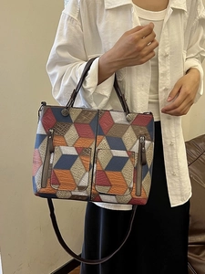Women's patchwork tote bag with geometric design, lychee pattern leather and twin handles