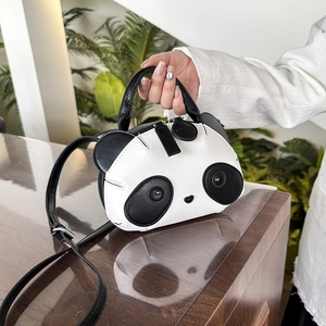 Sac bandoulière panda en cuir avec poignée et oreilles 3D pour femmes élégantes