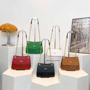 Chic vintage style chain shoulder bags in five colors with faux crocodile texture finish