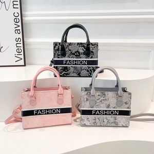 Trendy Women Small Square Crossbody Bag Fashion Printed Floral Handbag PU Leather Shoulder Bag With Adjustable Strap Niche Style Bag For Daily Work Office Outing