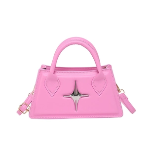 Sac à bandoulière rose en cuir PU avec logo étoile argentée et poignée style Y2K