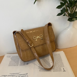 Sac à Épaule en Cuir PU à Motif Crocodile pour Femme Élégant Boucle Métallique Nœud Papillon Petit Sac Carré de Mode