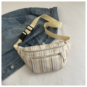 Riñonera minimalista de lona a rayas beige con rayas amarillas y correa ajustable