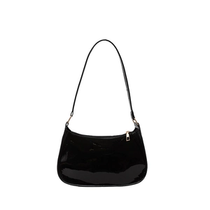 Chique zwarte lakleren hobo-tas voor dames met gouden rits en smalle schouderriem