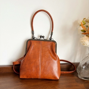 Vintage British Style PU Leather Kiss-Lock Handbag For Women Retro Doctor Bag Contrast Stitching Shoulder Crossbody Bag