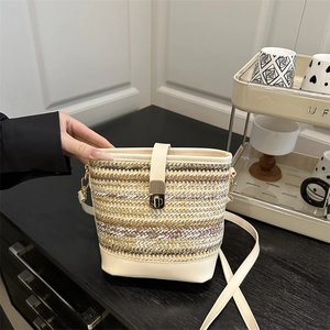 2025 Fashion Woven Bucket Bag For Women PU Leather Spliced Shoulder Bag Large Capacity Crossbody Bag Casual All-match Purse