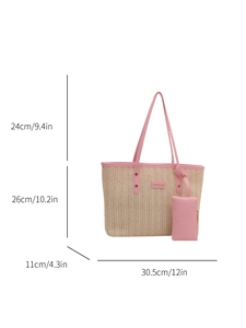 Dimensioni di una borsa tote in paglia beige con manici rosa e una piccola borsa coordinata