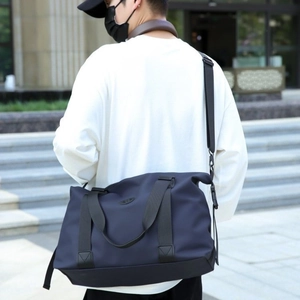 Borsa da viaggio impermeabile blu navy per palestra e yoga con tracolla in stile sport