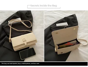 Vue intérieure de la petite sacoche beige montrant l'espace pour téléphone et maquillage