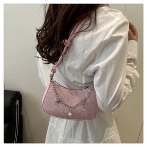 Sac sous le bras rose à paillettes pour femme avec chaîne et breloques perles