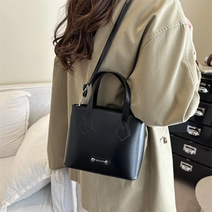 Women Synthetic Leather Bucket Bag Metal Plaque Crossbody Shoulder Handbag For Daily Office Commuting Fashion Small Bag