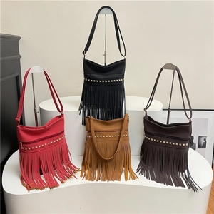 Bohemian Vintage Tassel Bucket Bag For Women Retro Synthetic Leather Rivet Shoulder Bag Large Capacity Crossbody Bag Fashion Casual Hobo Purse