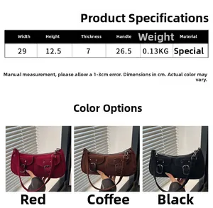 Vue détaillée des sacs sous les bras vintage en rouge, marron et noir avec boucles
