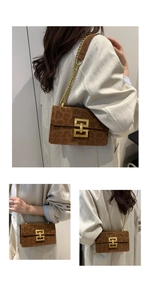Détail du sac bandoulière léopard avec boucle dorée en H et bandoulière chaîne en métal