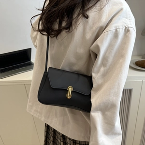 Women Minimalist Synthetic Leather Shoulder Bag Vintage Underarm Bag With Metal Buckle Daily Commute Fashion Crossbody Purse
