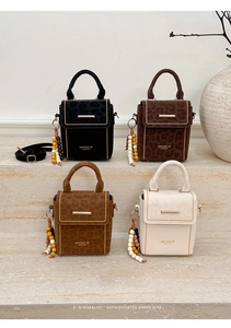Retro leopard print crossbody bags in four colors with decorative beaded tassels
