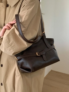 Minimalist vintage dark brown leather tote bag with gold buckle for women