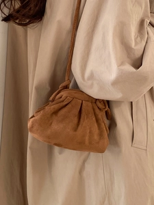 Französische Retro Gefaltete Wolken Tasche Minimalistische Kleine Umhängetasche Für Damen Mode Einfarbig Stilvolle Pouch Tasche Geschenk