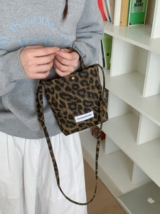 Trendy Leopard Print PU Leather Women Mobile Phone Bag Versatile Small Square Crossbody Bag Lightweight Handheld Shoulder Bag