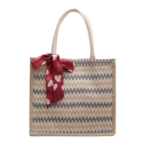 Grand sac cabas en lin avec motif à chevrons et décoration de foulard en soie