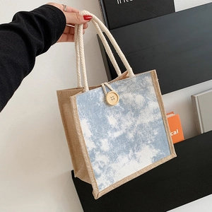 Borsa tote in lino con motivo a nuvole azzurre e manici in corda di cotone da donna
