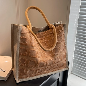 Sac fourre-tout rétro en toile avec motifs à glands et anses rondes pour un look chic