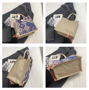 Detailansicht der Jute-Tasche mit ethnischem Webmuster und rundem Holzknopf-Verschluss