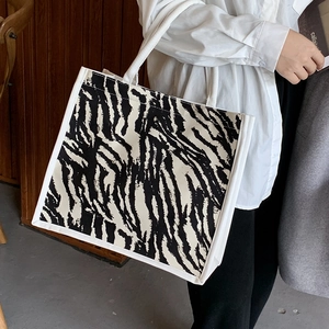 Grande borsa tote in tela zebrata da donna, elegante borsa a spalla per pendolari