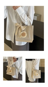 Détail du sac en lin avec tournesol tissé, nœud en dentelle et poignées en coton