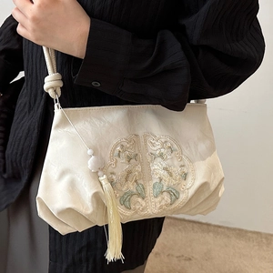 Sac à Bandoulière Brodé de Fleurs de Style Chinois pour Femmes en Cuir PU Sac à Bandoulière avec Gland Sac à Main Rétro