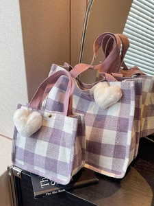 Large capacity purple and white checkered canvas tote bag set with heart charm accessory